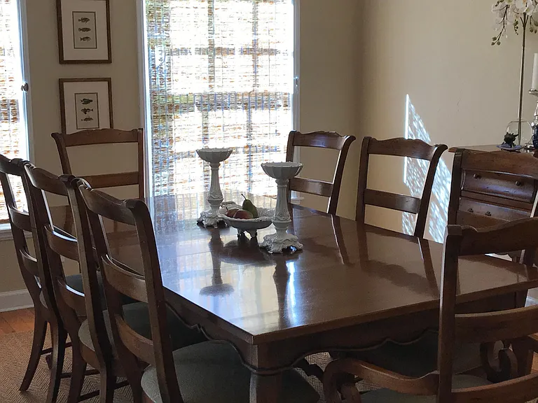 100 Shady Ln — Photo 2