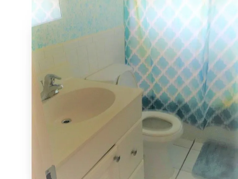 275 Hubbard Ave — Photo 5