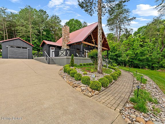 2nd image of 251 Dogwood Rdg