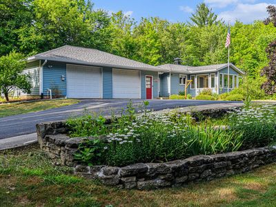 8726 Division Ct SE, Byron Center, MI, 49315