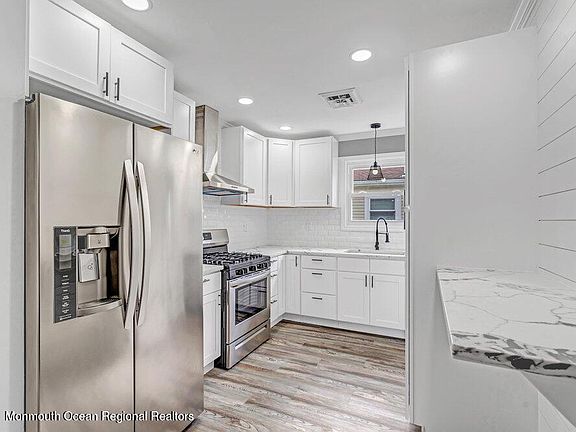 2nd image of 265 Costa Mesa Dr