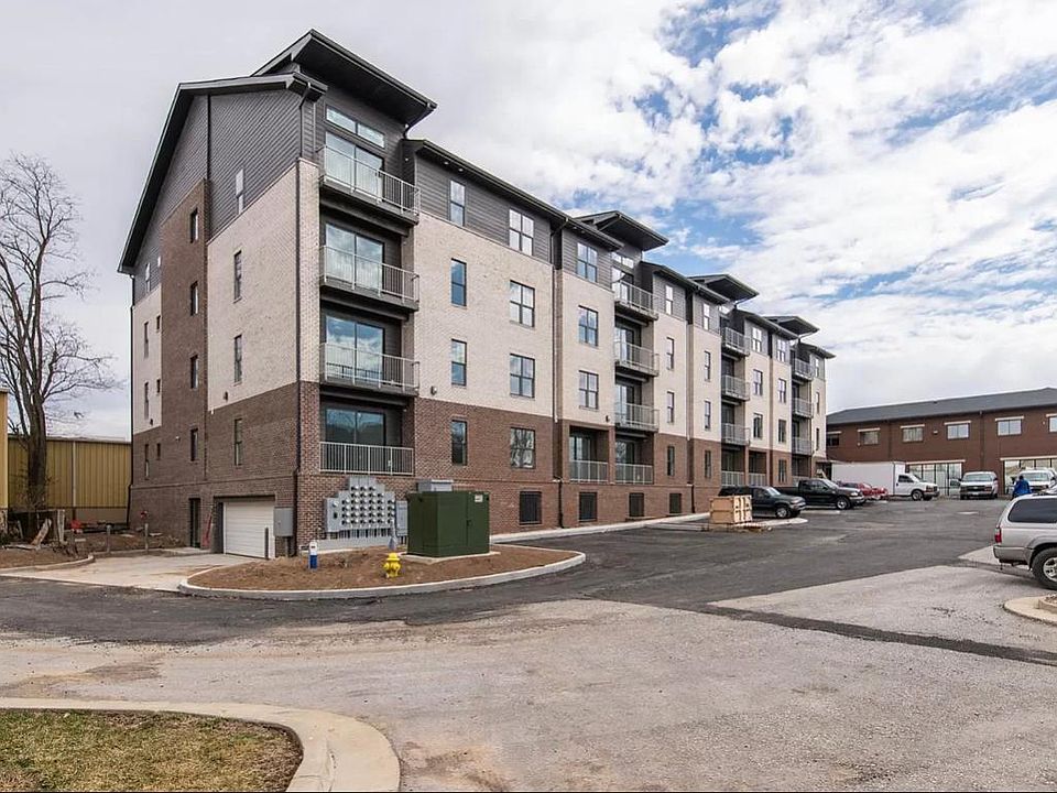 1st image of 231 Walton Ave #306