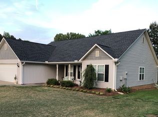 150 Dawn Dr SE, Calhoun, GA 30701