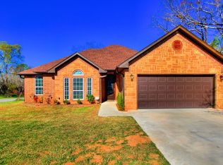 2004 Charlotte Dr, Tyler, TX 75702