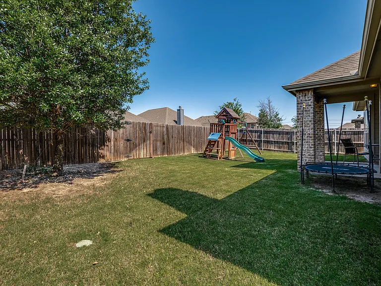 112 Mount Olive Ave — Photo 17