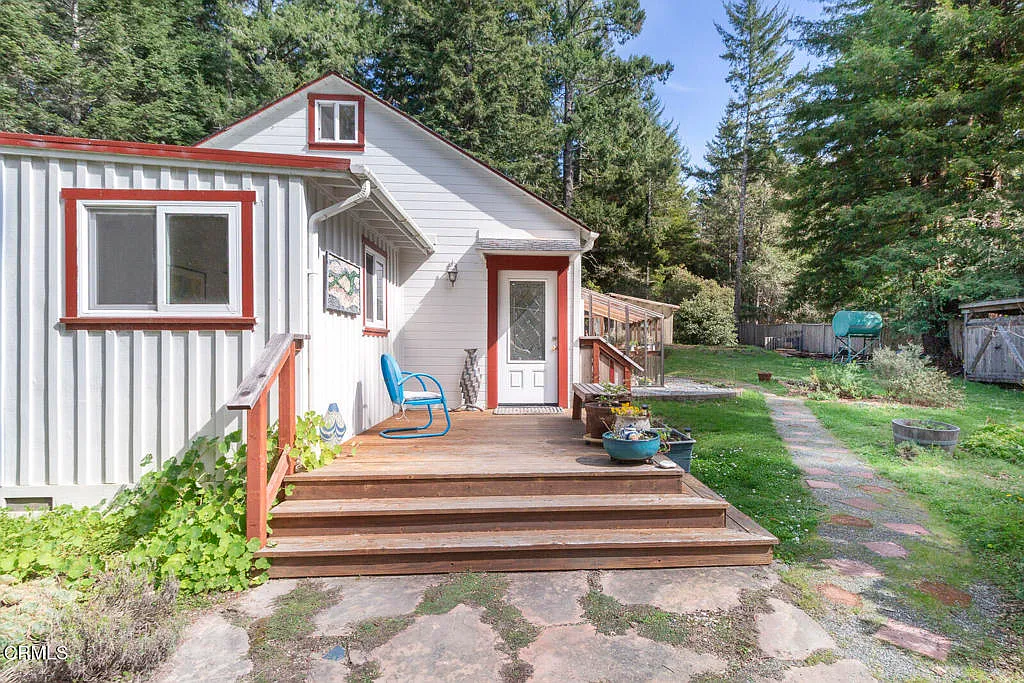 10901 Gurley Ln photo 1