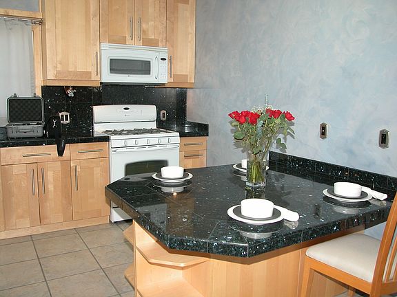 3rd image of 11148 Ferina St
