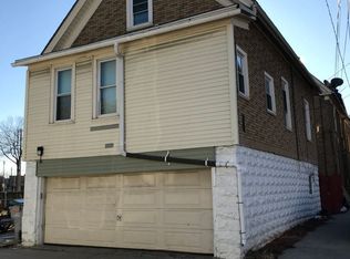 1912 W Greenfield Ave #A, Milwaukee, WI 53204