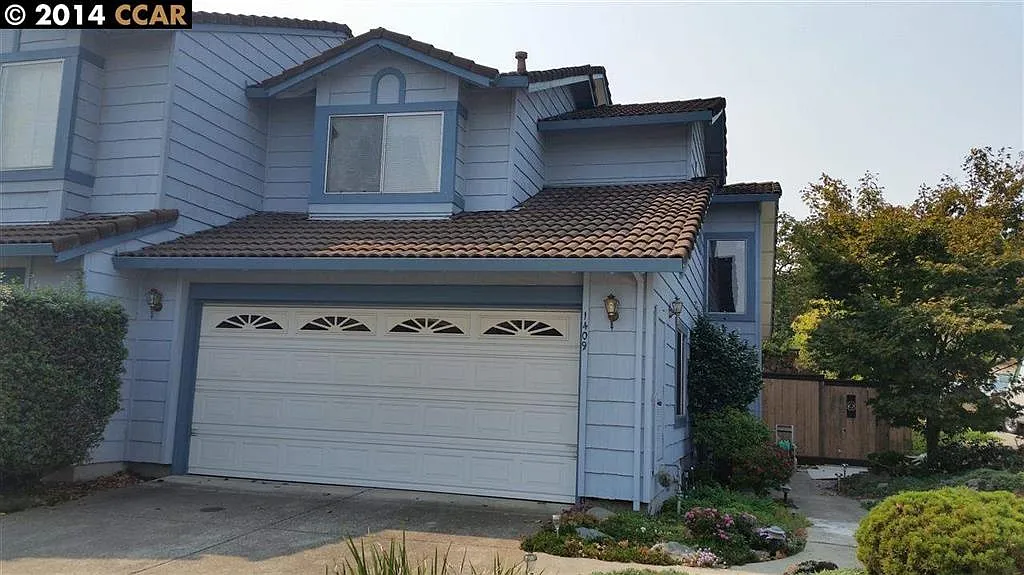 1409 Greenfield Cir photo 1