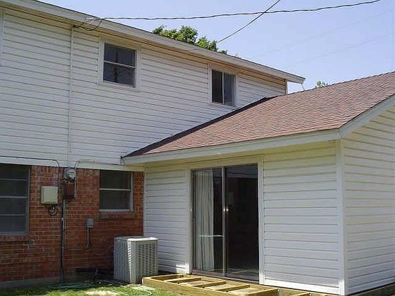 2nd image of 604 Bunn Dr