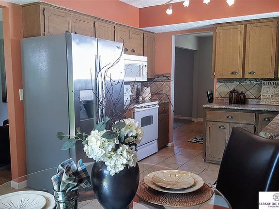 5th image of 2323 N 113th St
