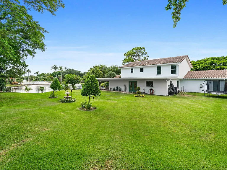 6204 Celadon Cir — Photo 43