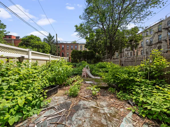552 Macon Street 1 image 13 of 13