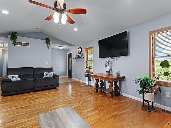 3rd image of 4753 Holloway Rd