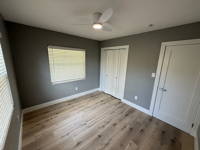 3104 Saint Clair Ave — Photo 16