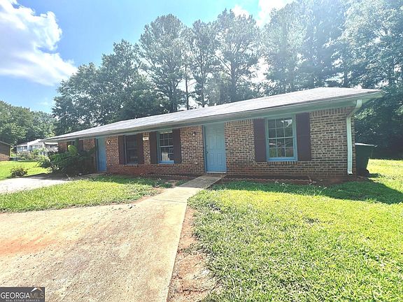 4th image of 1047 Chestnut Oak Ct NE