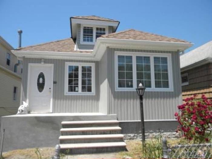 2nd image of 16833 119th Ave