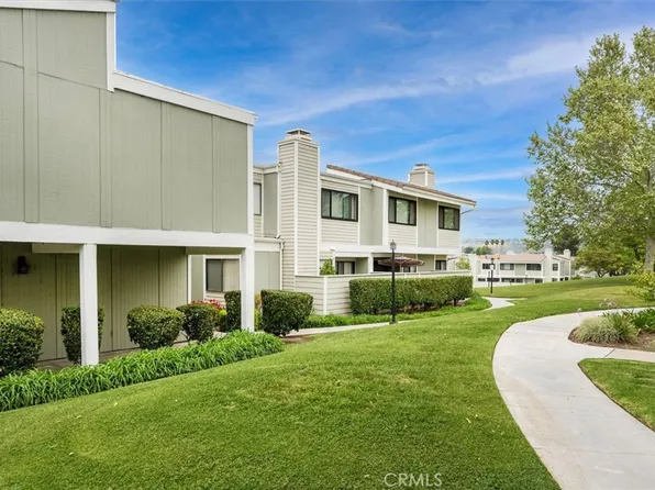 27072 Hidaway Ave Unit 3, Santa Clarita, CA 91351