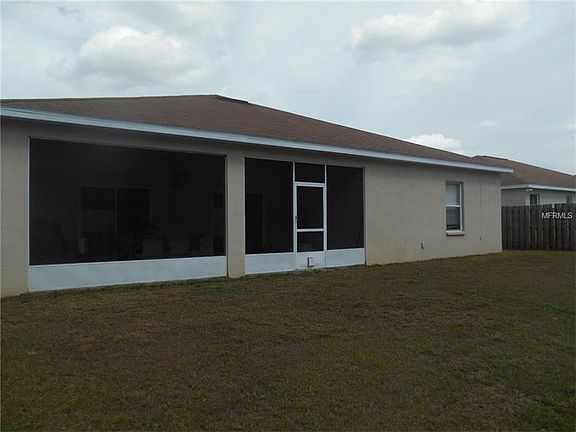 3rd image of 8712 Pebblebrooke Way