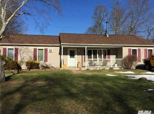 13 Rustic Rd, Yaphank, NY 11980