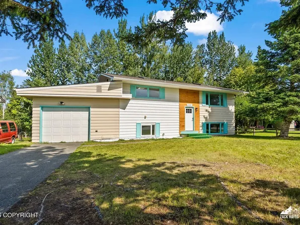 1747 Wickersham Dr, Anchorage, AK 99507