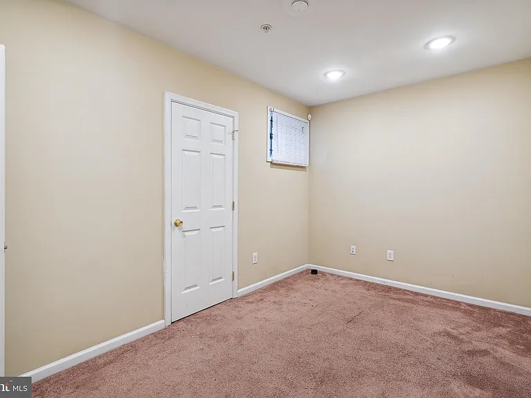1611 N 17th St #1 — Photo 5