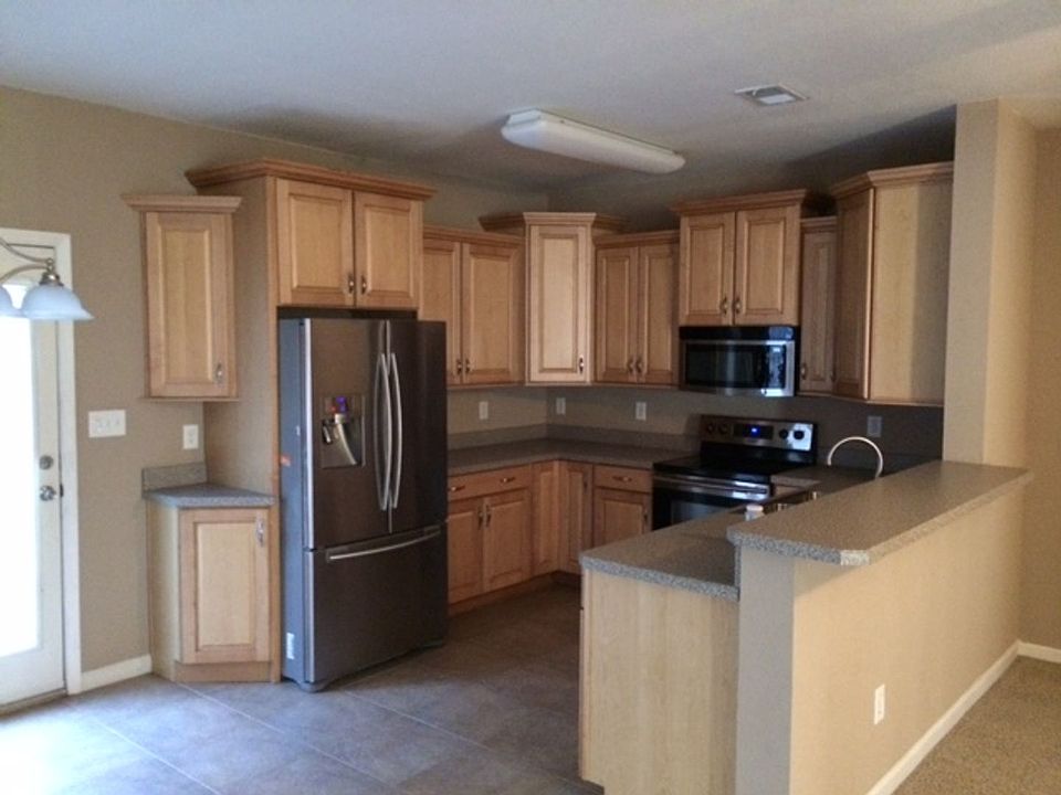 1st image of 313 Garcia Dr #3
