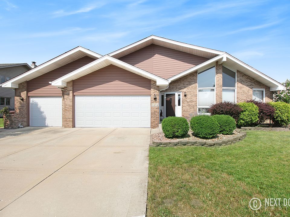 1st image of 8404 Hollybrook Ln