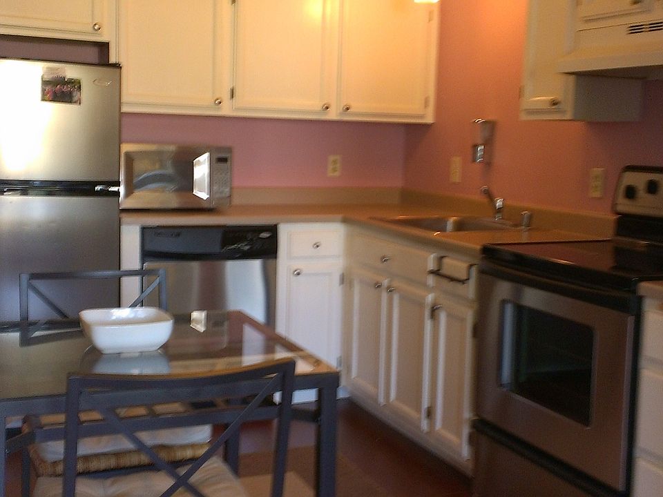 1st image of 2250 24th St Unit 433