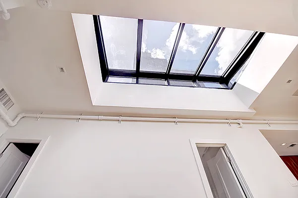 Rented by Urbane Brokerage | media 15