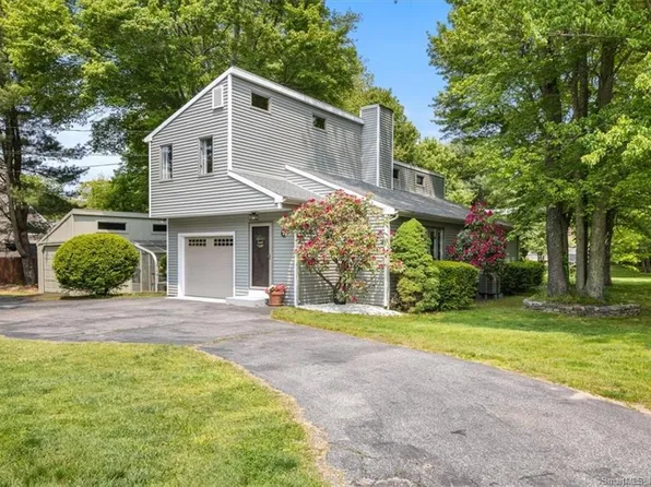 88 Pumpkin Hill Road, Groton, CT 06355