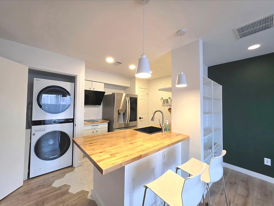 1st image of 1515 Sandy Springs Rd APT 903