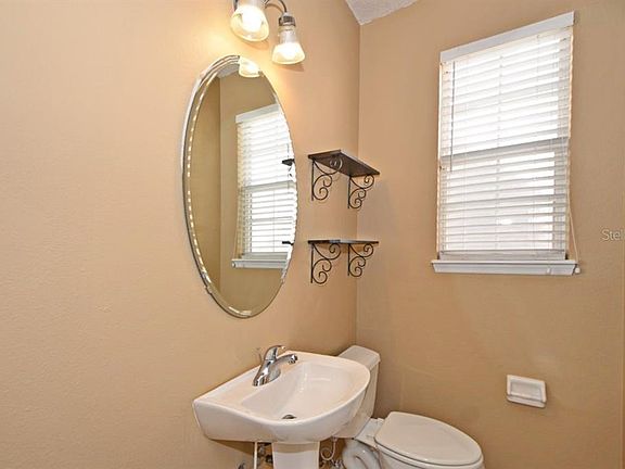 3rd image of 1137 Indigo Dr