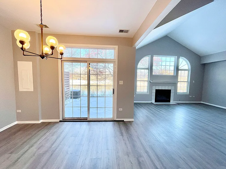 13841 Cambridge Cir — Photo 7