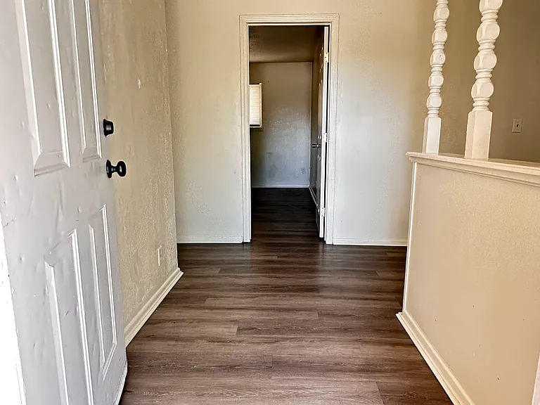 301 Merlot Ln #303 — Photo 2