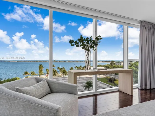 2101 Brickell Ave APT 306, Miami, FL 33129