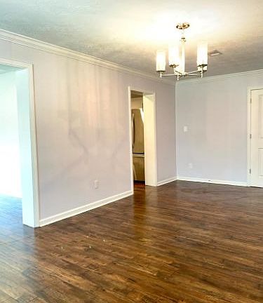 4th image of 3765 Fairington Dr