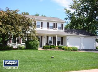 29W026 103rd St, Naperville, IL 60564