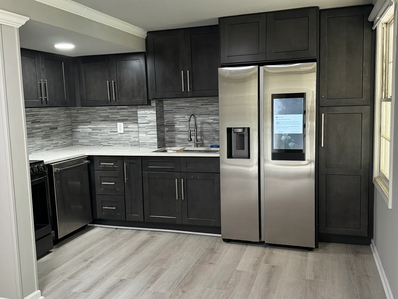 Studio, 600 sqft, $1,650 — Photo 2