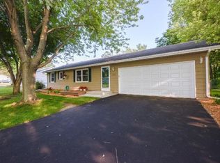 5946 Upper 183rd St W, Farmington, MN 55024