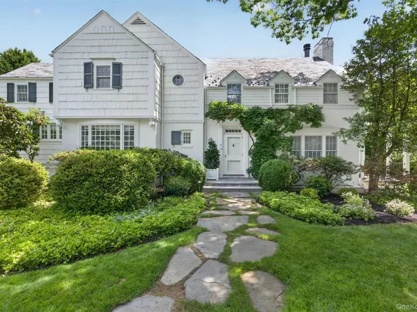 6 Hillair Circle, White Plains, NY 10605