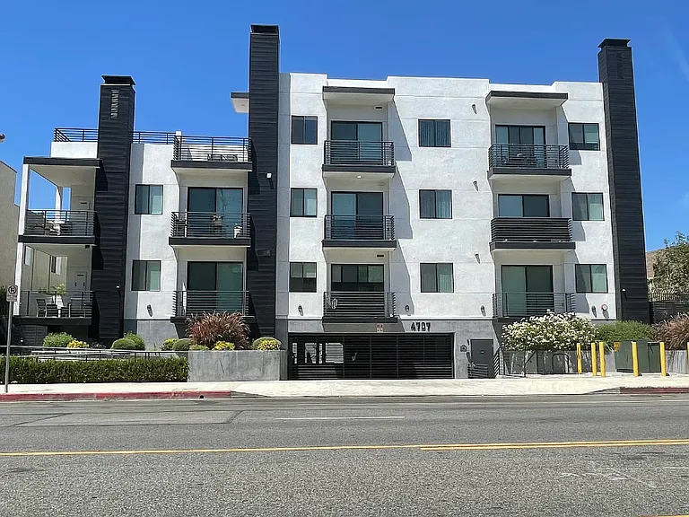 4707 Fulton Ave #401 — Photo 1