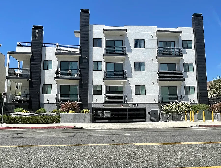 4707 Fulton Ave #403