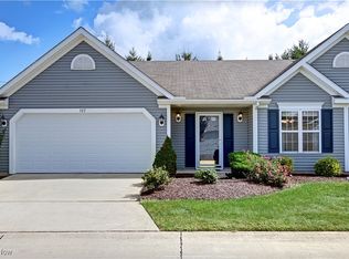327 Breckenridge Oval, Elyria, OH 44035