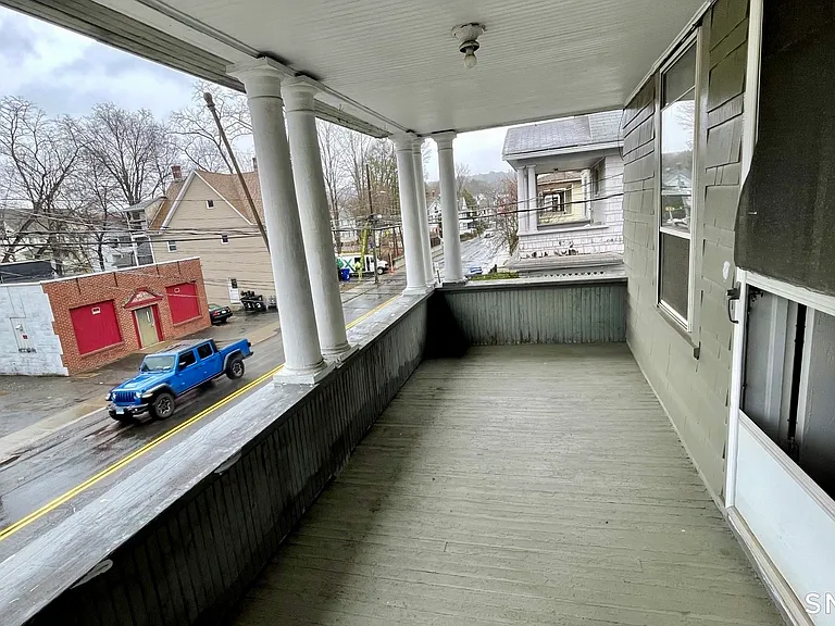 58 E Pearl St — Photo 20