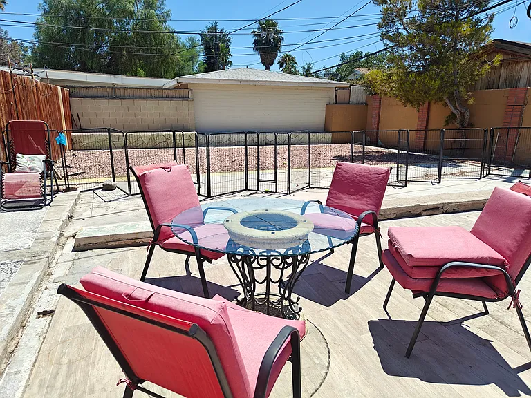 1122 Westwood Dr #1 — Photo 19