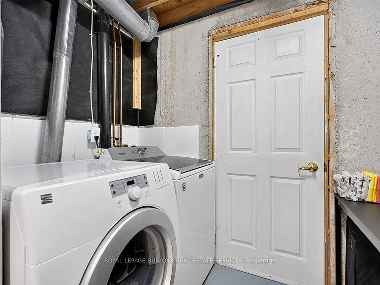 2354 Marine Dr — Photo 40