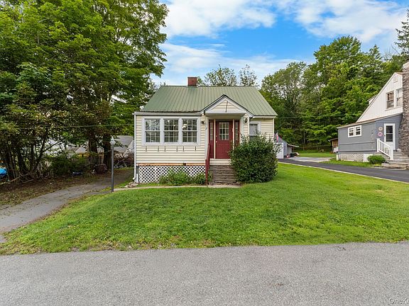 2nd image of 7 Jones Terrace