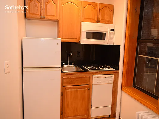 Rented by Sotheby's International Realty | media 4