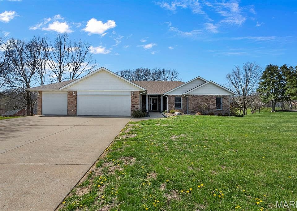 1st image of 181 Green Meadows Dr